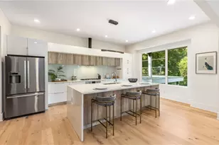 1045 Shepherds Ln NE, Atlanta, GA 30324 - Photo 15