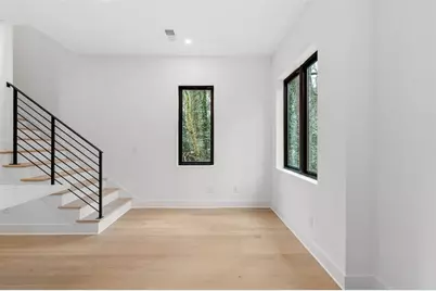 1169 Penny Lane, Atlanta, GA 30329 - Photo 9