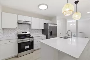 1332 Pineglen Dr, Riverdale, GA 30296 - Photo 5