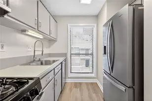 204 Wynnes Ridge Cir SE, Marietta, GA 30067 - Photo 5