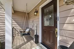 2388 Radbury Ln, Snellville, GA 30078 - Photo 9