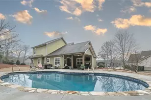 824 Vicki Cir, Bremen, GA 30110 - Photo 3