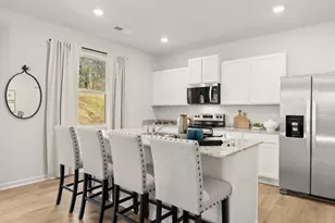 2906 Daxton Ln, Gainesville, GA 30507 - Photo 5