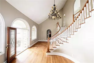 10060 Buice Rd, Alpharetta, GA 30022 - Photo 15