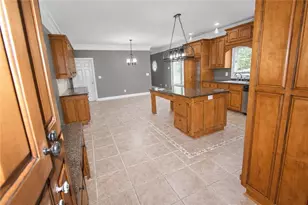 10060 Buice Rd, Alpharetta, GA 30022 - Photo 21