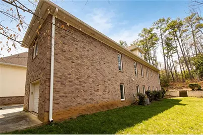 10060 Buice Road, Alpharetta, GA 30022 - Photo 9