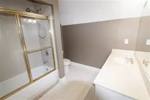 10060 Buice Rd, Alpharetta, GA 30022 - Photo 57