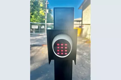 1425 Joseph E Boone Boulevard NW, Atlanta, GA 30314 - Photo 31