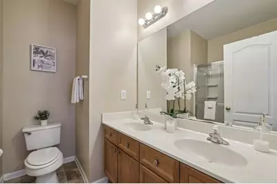 2365 Suwanee Pointe Drive, Lawrenceville, GA 30043 - Photo 5