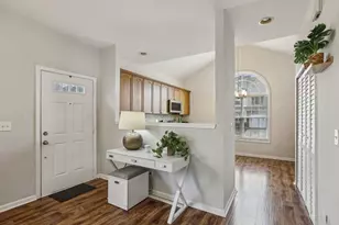 2365 Suwanee Pointe Dr, Lawrenceville, GA 30043 - Photo 13