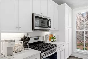 3880 Pr Fld Xing, Suwanee, GA 30024 - Photo 7