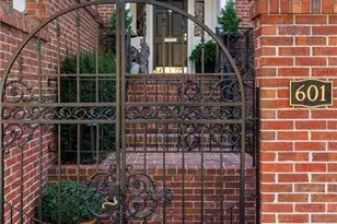 601 Townsend Pl NW, Atlanta, GA 30327 - Photo 3