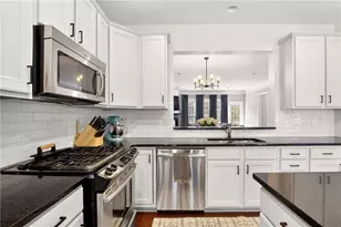 383 Ardmore Ct NW, Atlanta, GA 30309 - Photo 9