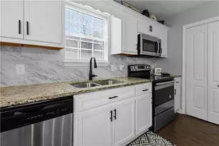 3560 Catalina Dr, Cumming, GA 30041 - Photo 9