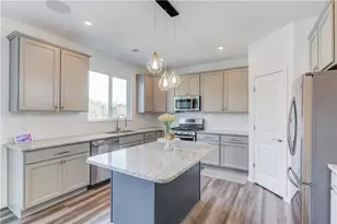 1810 Primrose Park Rd, Sugar Hill, GA 30518 - Photo 3