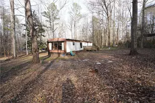 102 Pine Tree Ln, Auburn, GA 30011 - Photo 3