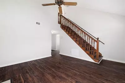 1055 Autumn Crest Court, Stone Mountain, GA 30083 - Photo 5