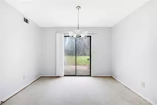 1055 Autumn Crest Ct, Stone Mountain, GA 30083 - Photo 11