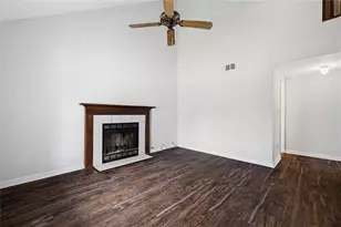 1055 Autumn Crest Ct, Stone Mountain, GA 30083 - Photo 5