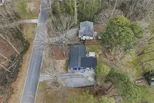 1341 Sommerset Dr, Lawrenceville, GA 30043 - Photo 47