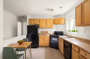 1079 Grant Way SE, Atlanta, GA 30315 - Photo 7