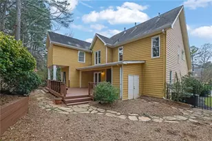 1543 Laurel Park Circle NE, Atlanta, GA 30329 - Photo 33