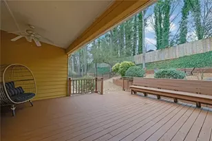 1543 Laurel Park Circle NE, Atlanta, GA 30329 - Photo 31