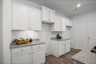 1905 Victoria Way, Conyers, GA 30013 - Photo 11