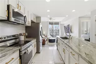 3040 Peachtree Rd NW, Atlanta, GA 30305 - Photo 11