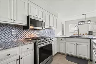 9373 Basswood Way, Jonesboro, GA 30236 - Photo 15