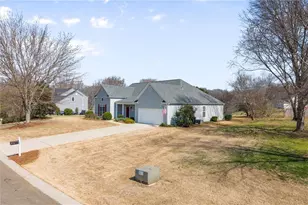 305 Hollybush Ct, Ball Ground, GA 30107 - Photo 39