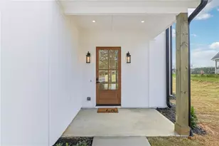 405 Mary's Path, Loganville, GA 30052 - Photo 3