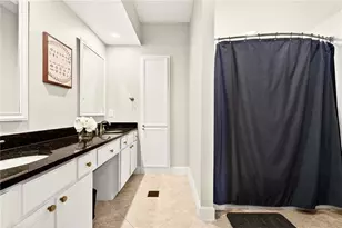 3777 Peachtree Road NE, Brookhaven, GA 30319 - Photo 17