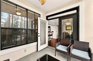 3777 Peachtree Road NE, Brookhaven, GA 30319 - Photo 13