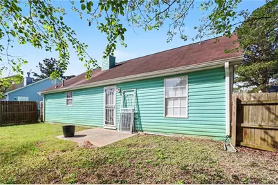 9396 Highland Ridge, Jonesboro, GA 30238 - Photo 17