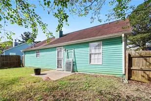 9396 Highland Ridge, Jonesboro, GA 30238 - Photo 17