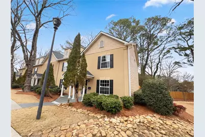 806 Brighton Point, Atlanta, GA 30328 - Photo 9