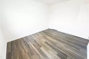 806 Brighton Point, Atlanta, GA 30328 - Photo 3