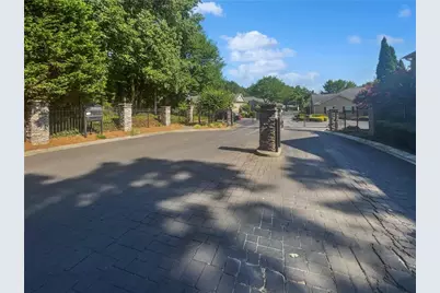 806 Brighton Point, Atlanta, GA 30328 - Photo 7