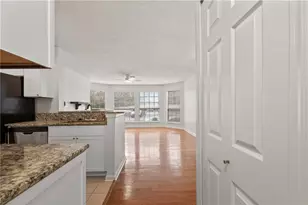 606 Cypress Pointe St, Alpharetta, GA 30022 - Photo 27