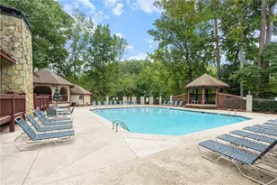 606 Cypress Pointe St, Alpharetta, GA 30022 - Photo 37