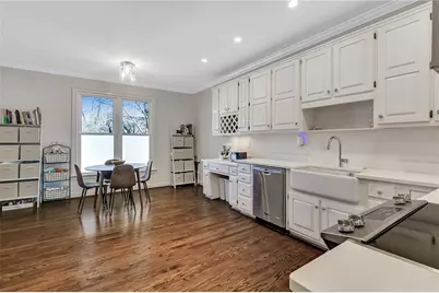 7155 Roswell Road #16, Atlanta, GA 30328 - Photo 9