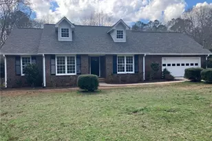 215 Brookwood Ln, Fayetteville, GA 30215 - Photo 3