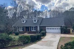 215 Brookwood Ln, Fayetteville, GA 30215 - Photo 1