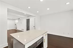 2226 Spring Walk Ct, Atlanta, GA 30341 - Photo 7