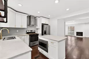 2226 Spring Walk Ct, Atlanta, GA 30341 - Photo 5