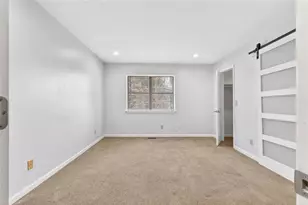 2226 Spring Walk Ct, Atlanta, GA 30341 - Photo 15