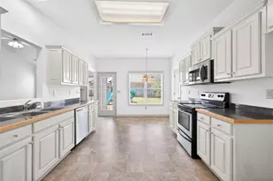 1412 Silvergate Way, Winder, GA 30680 - Photo 11