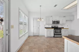 1412 Silvergate Way, Winder, GA 30680 - Photo 9