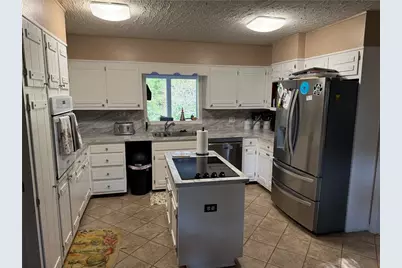 958 Sweet Briar Trail SE, Conyers, GA 30094 - Photo 17